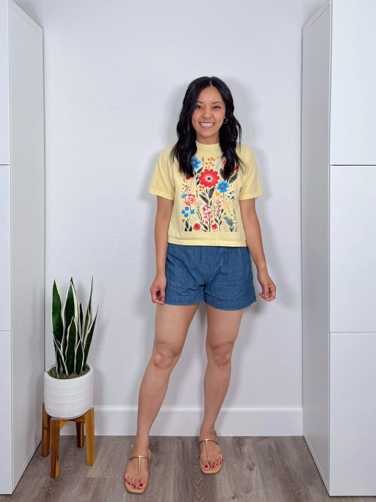 Chambray shorts and yellow graphic tee summer outfit
